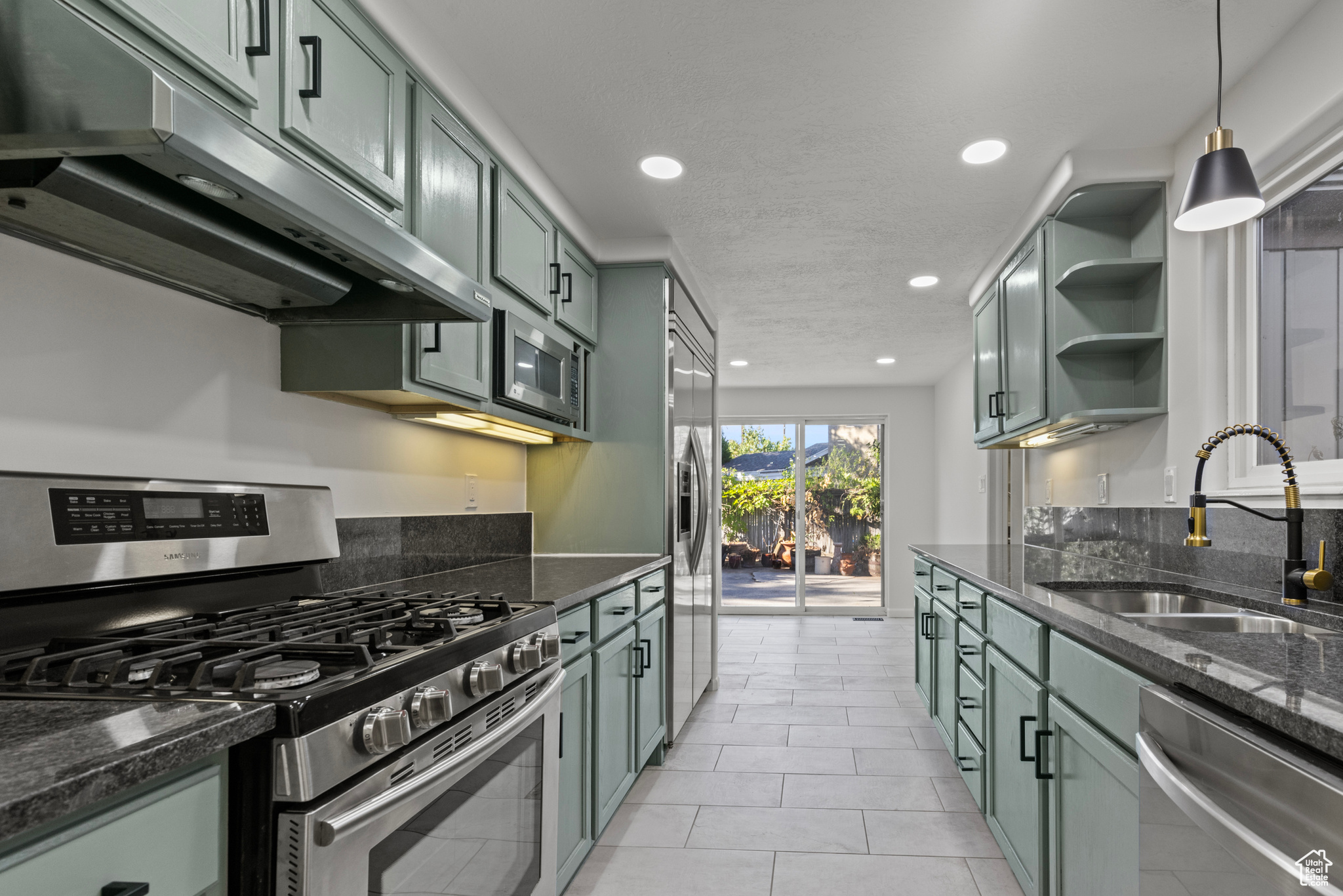UPLAND TERRA - Residential