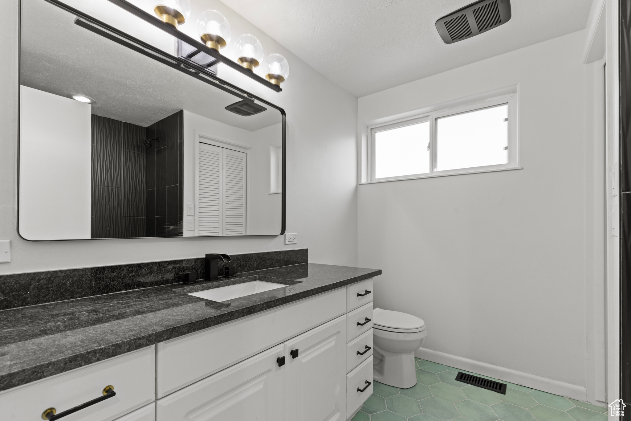 UPLAND TERRA - Residential