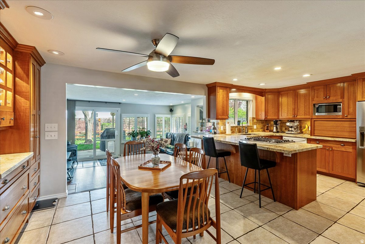 HOMESTEAD COURT - Residential