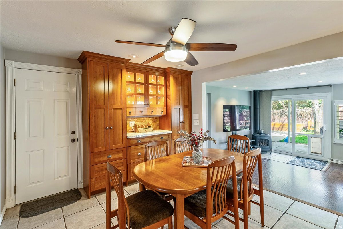 HOMESTEAD COURT - Residential