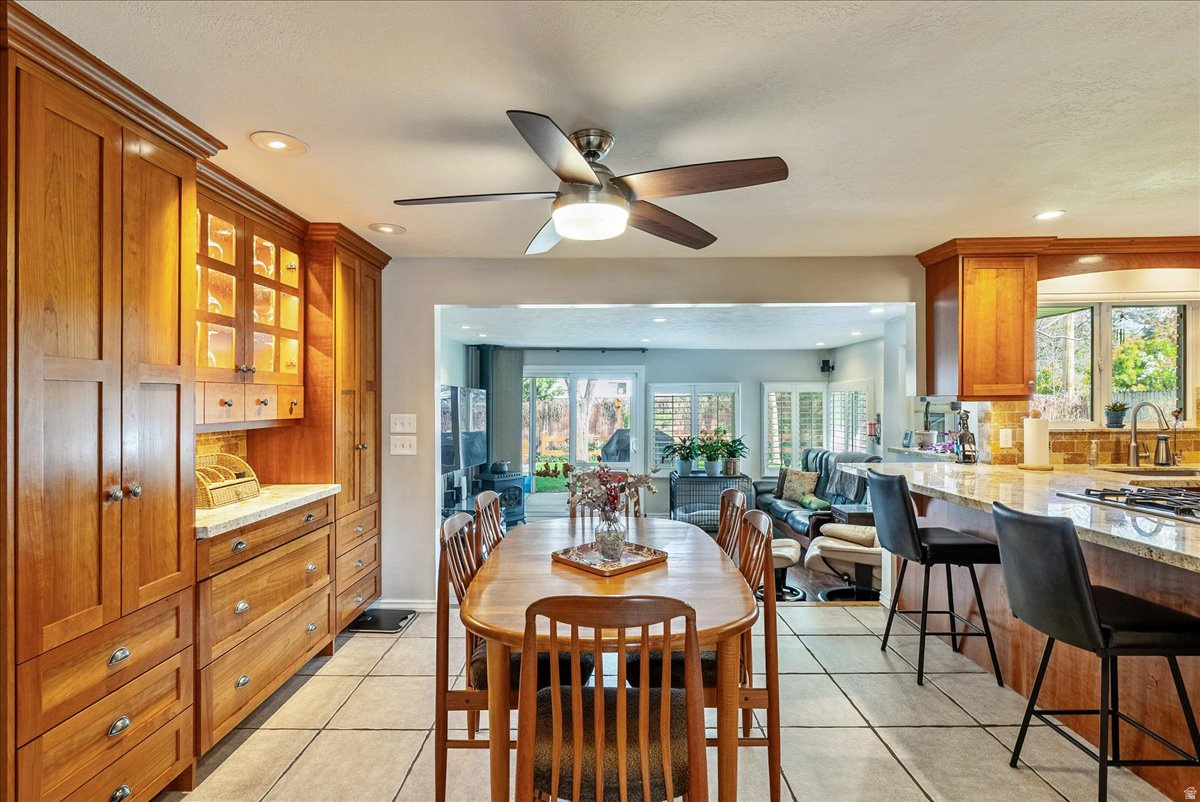 HOMESTEAD COURT - Residential