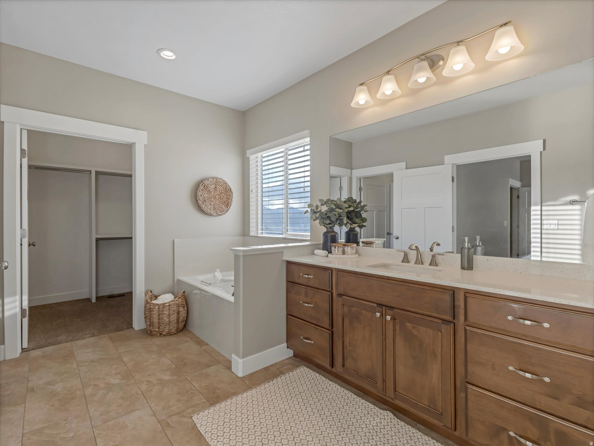 HOLMGREN ESTATES - Residential