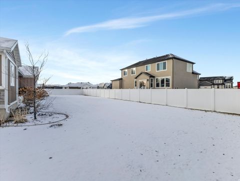 Tiny photo for 633 E 180 N, Tremonton, UT 84337 (MLS # 2129946)