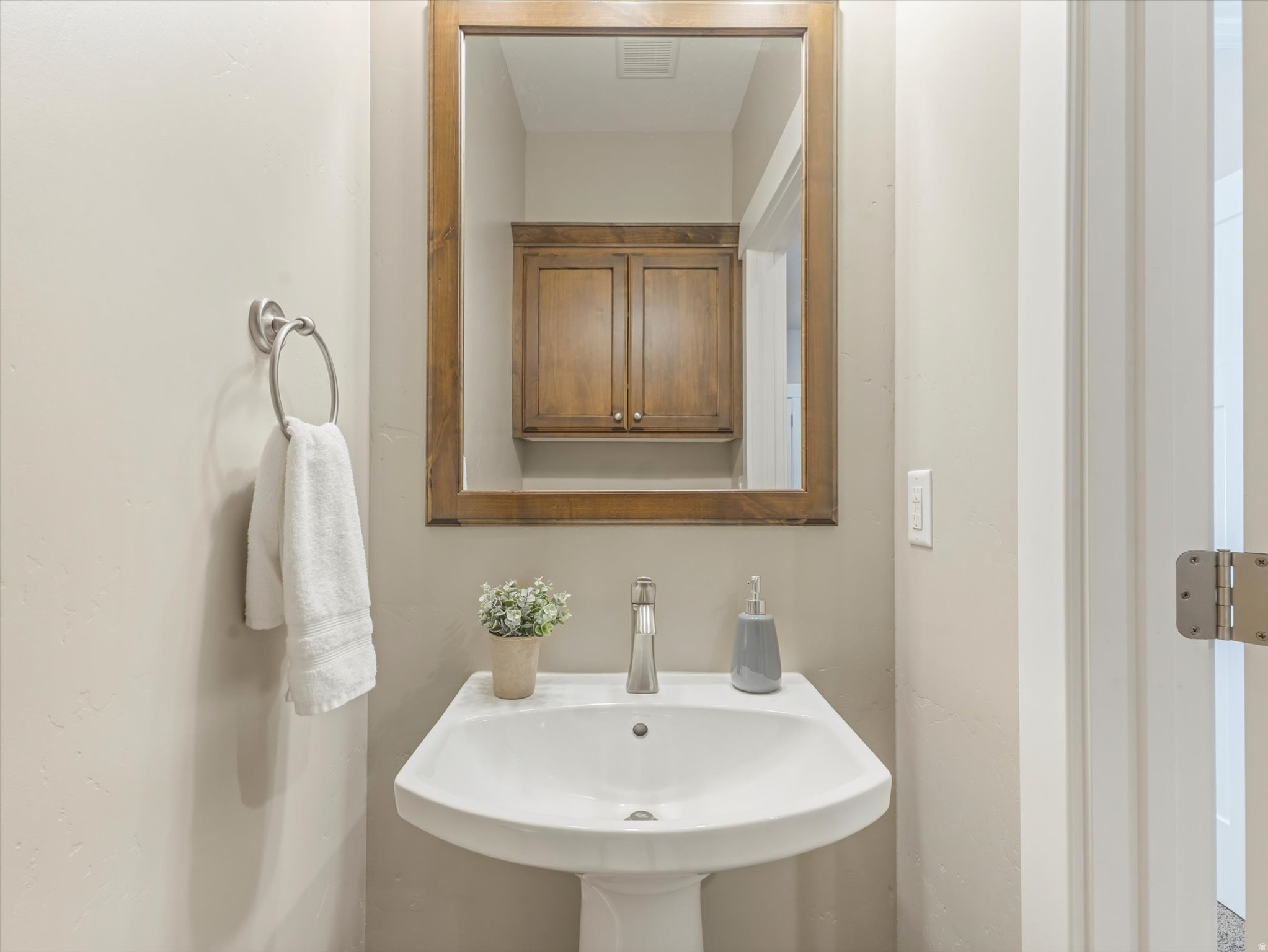 HOLMGREN ESTATES - Residential