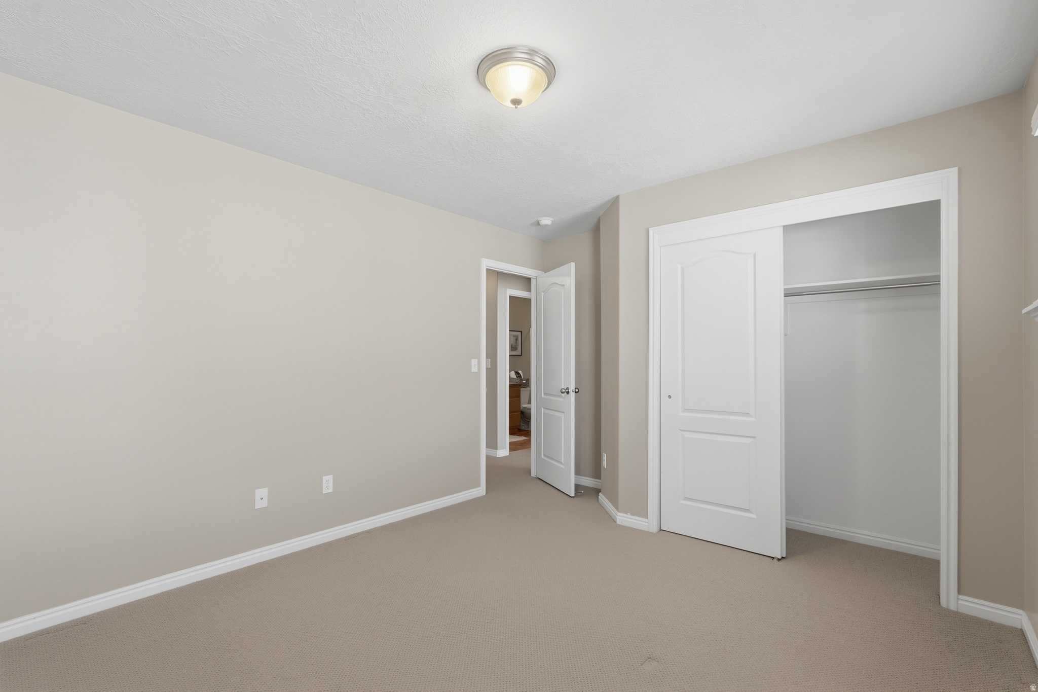 FOXBORO COVENTRY - Residential