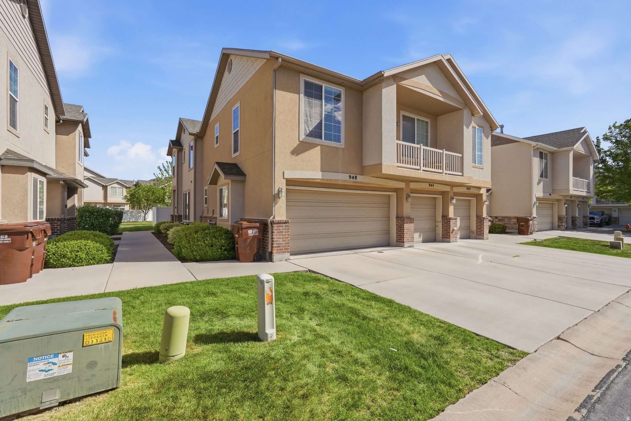 FOXBORO COVENTRY - Residential