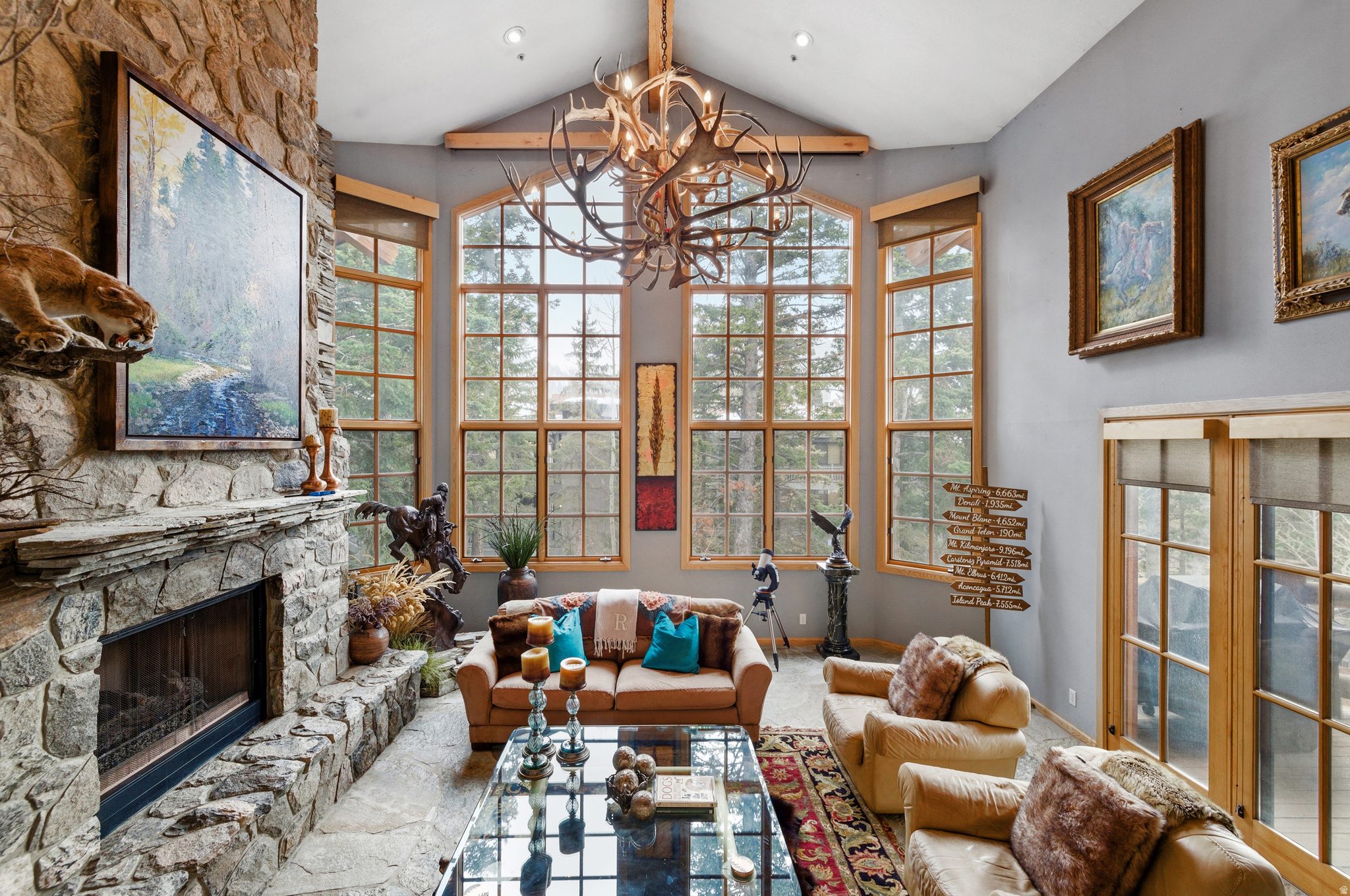 KNOLL ESTATES - Residential