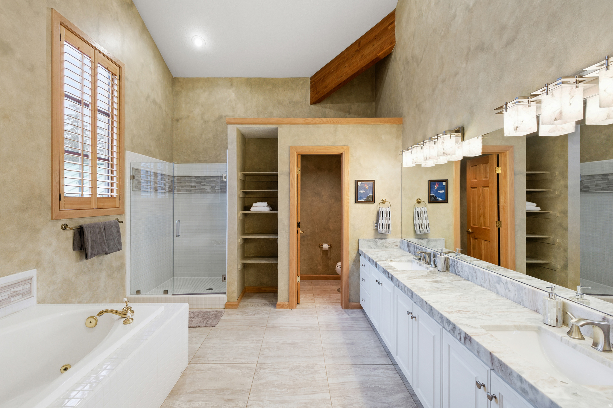 KNOLL ESTATES - Residential