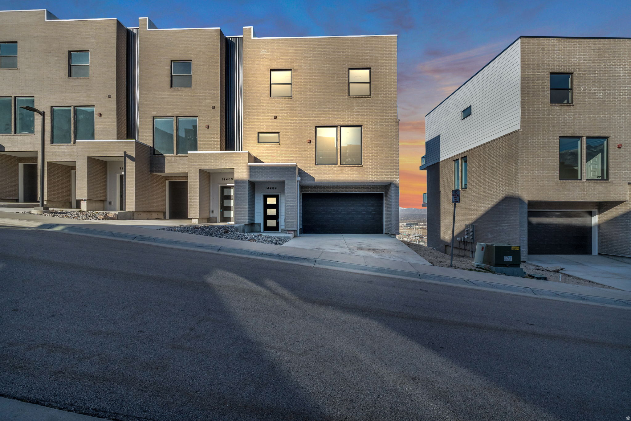 STERLING HEIGHTS - Residential