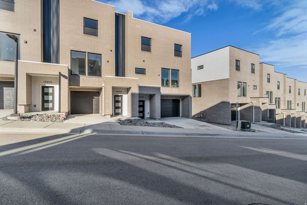 Photo of 14404 S CHAMP CV, Draper, UT 84020 (MLS # 2128437)