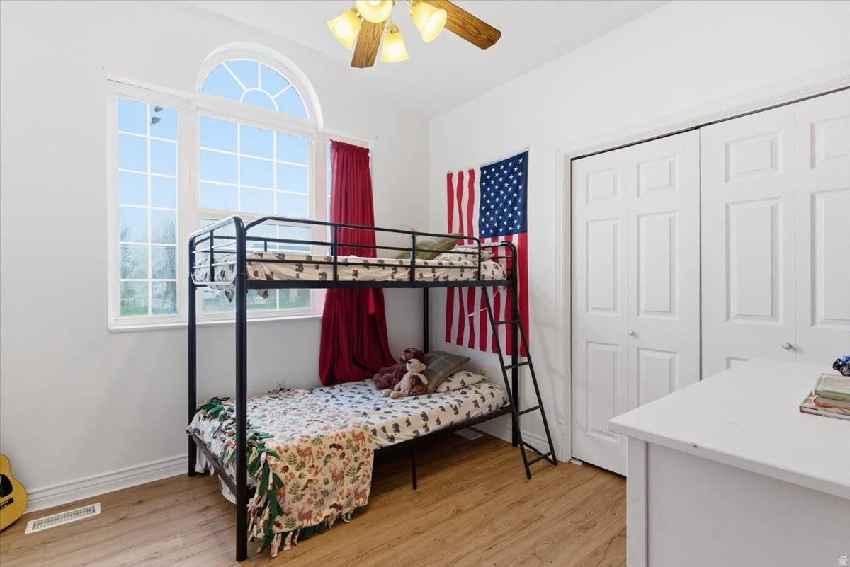 MOUNTAIN SHADOWS - Residential