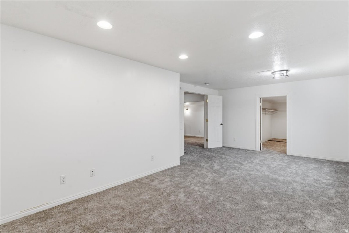 MOUNTAIN SHADOWS - Residential