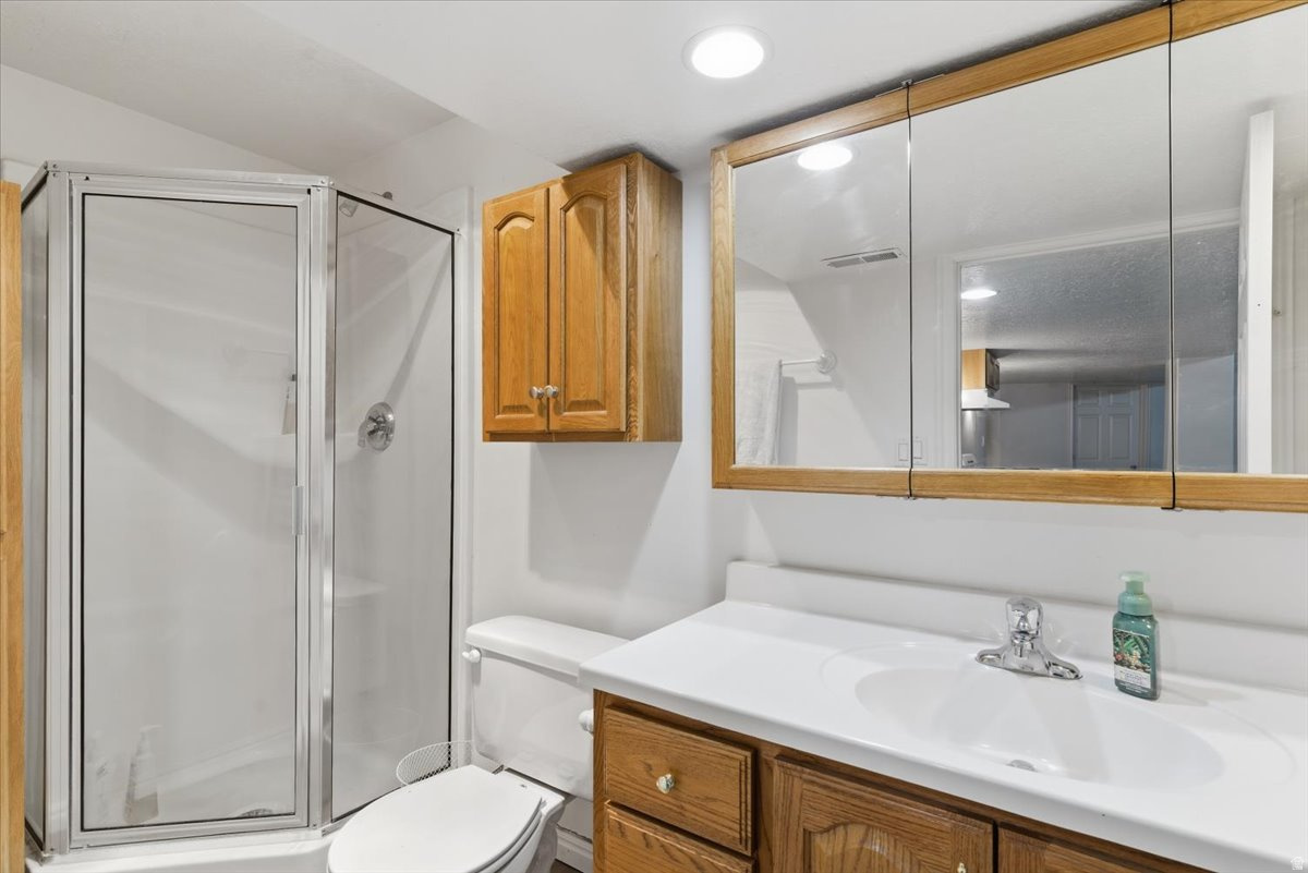 MOUNTAIN SHADOWS - Residential