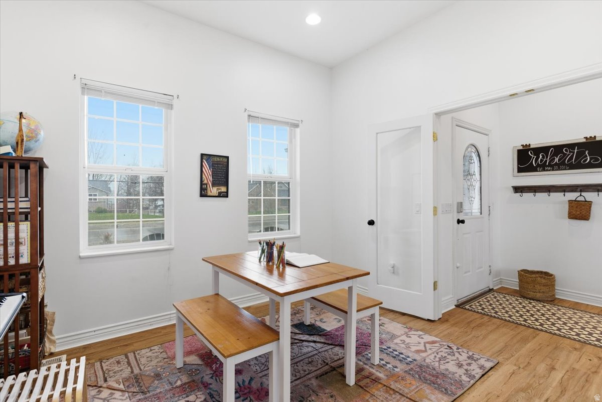 MOUNTAIN SHADOWS - Residential