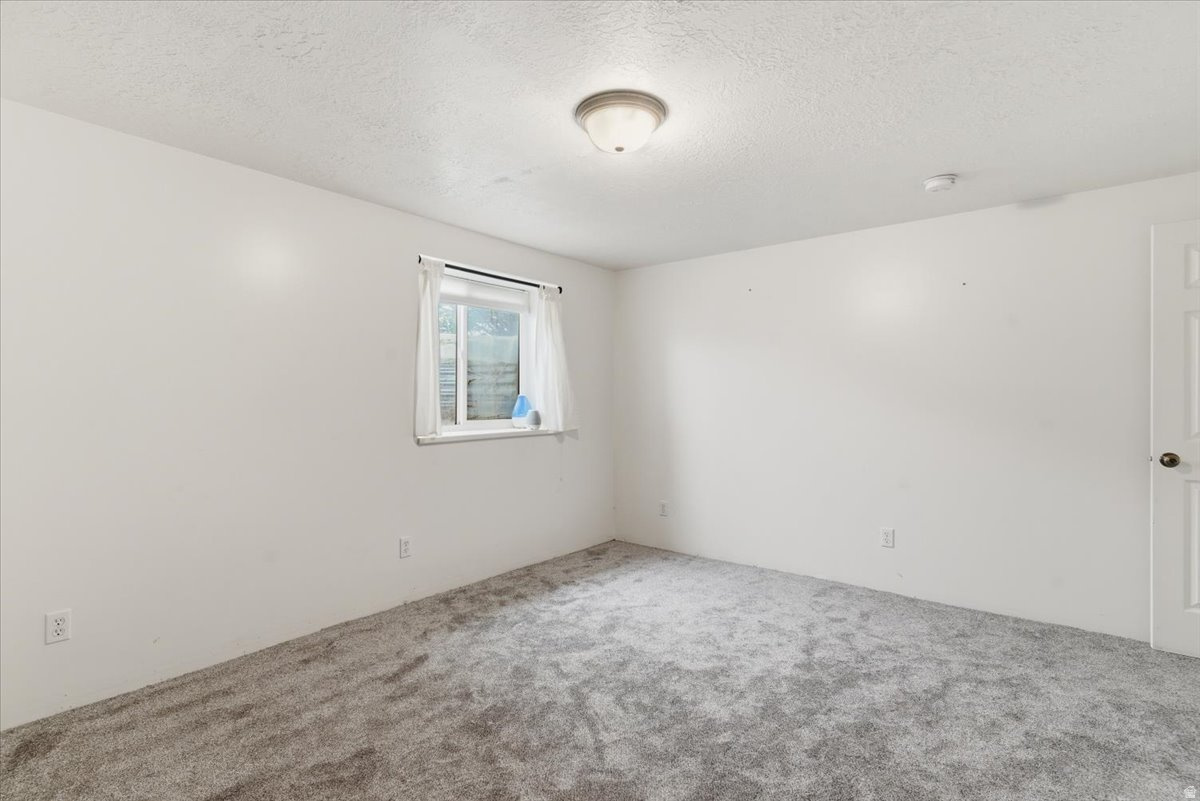 MOUNTAIN SHADOWS - Residential