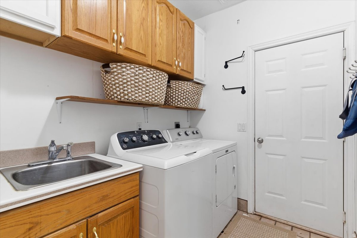 MOUNTAIN SHADOWS - Residential