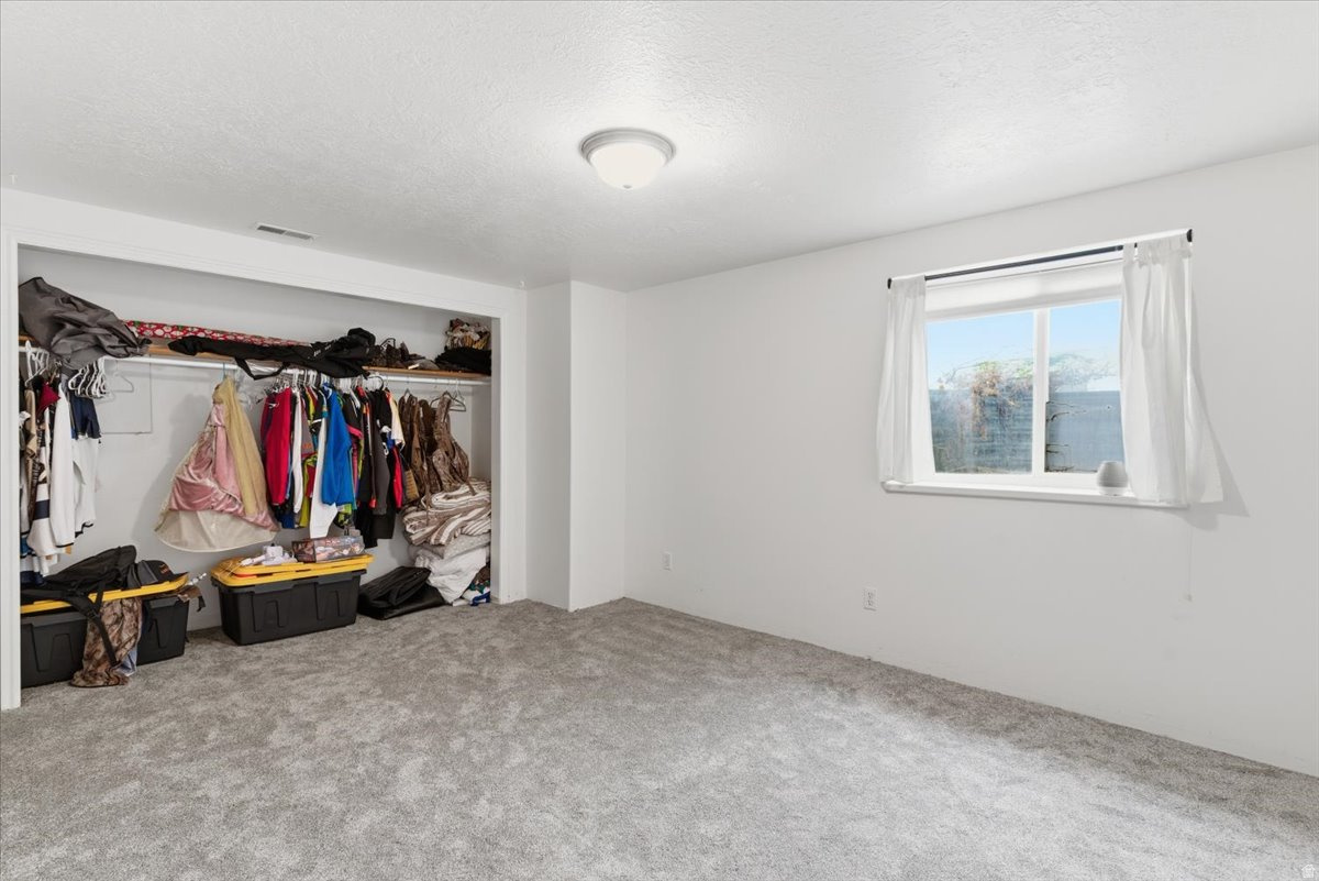 MOUNTAIN SHADOWS - Residential