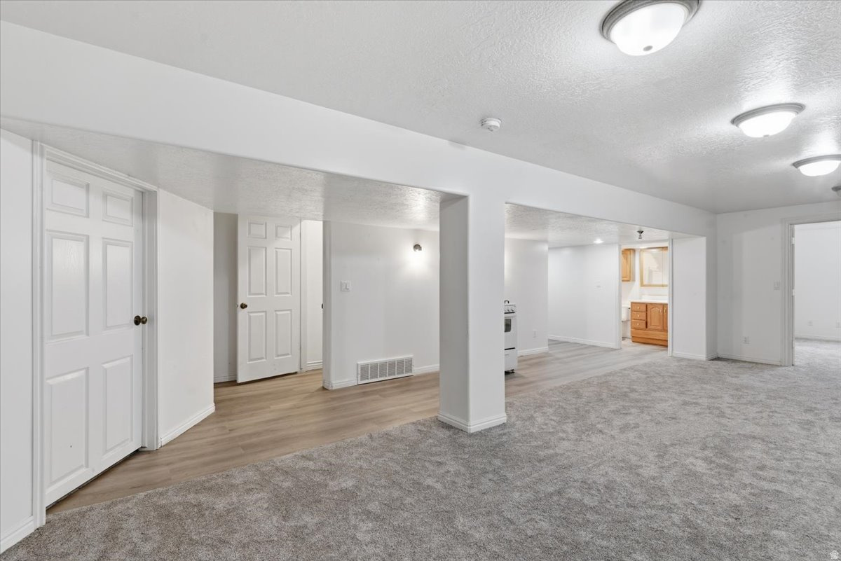 MOUNTAIN SHADOWS - Residential