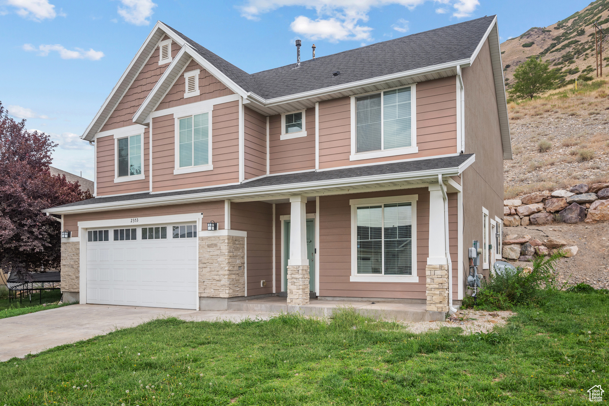 EAST MOUNTAIN - Residential