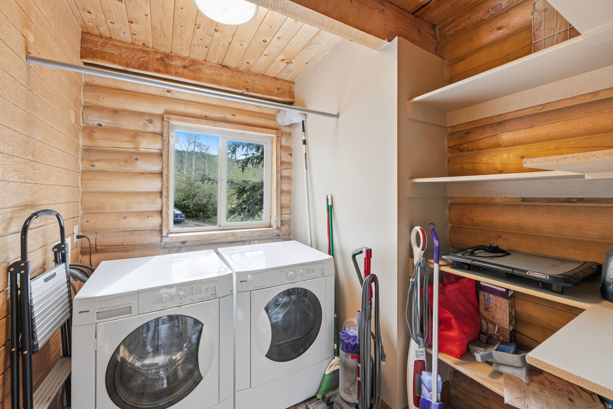TIMBER LAKES - Residential