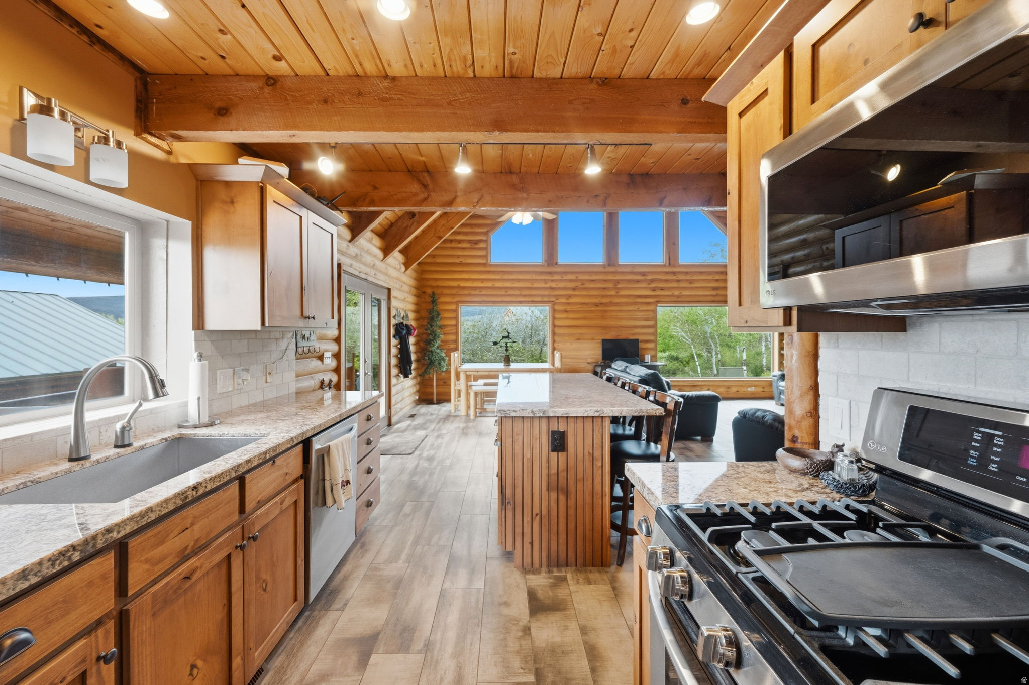 TIMBER LAKES - Residential