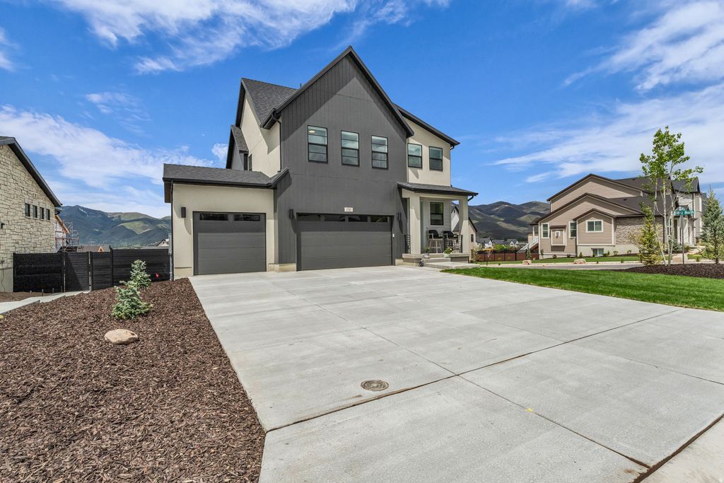 Photo of 1797 N 390 E, Heber City, UT 84032 (MLS # 2160113)