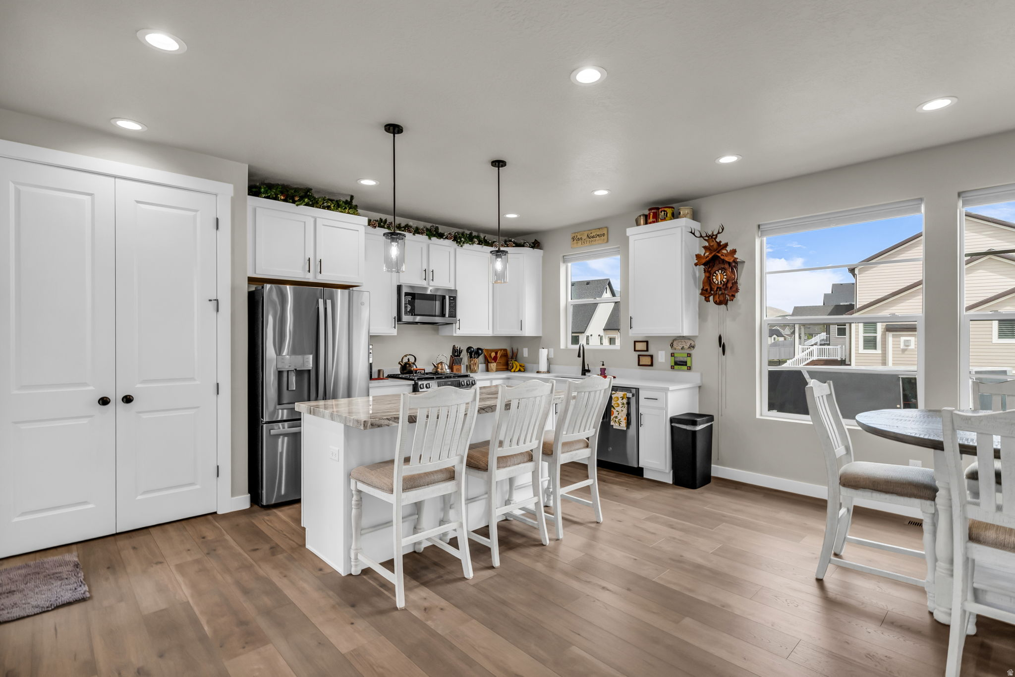 COYOTE RIDGE - Residential