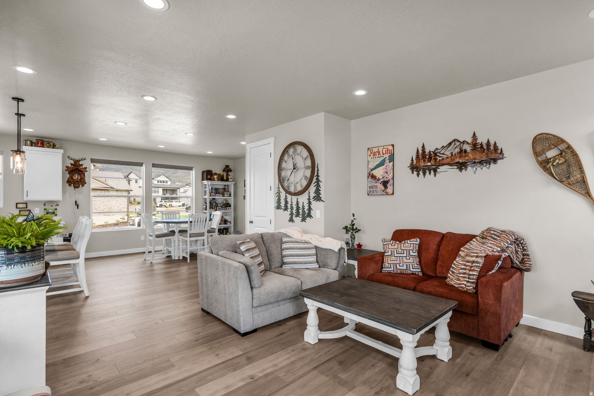 COYOTE RIDGE - Residential