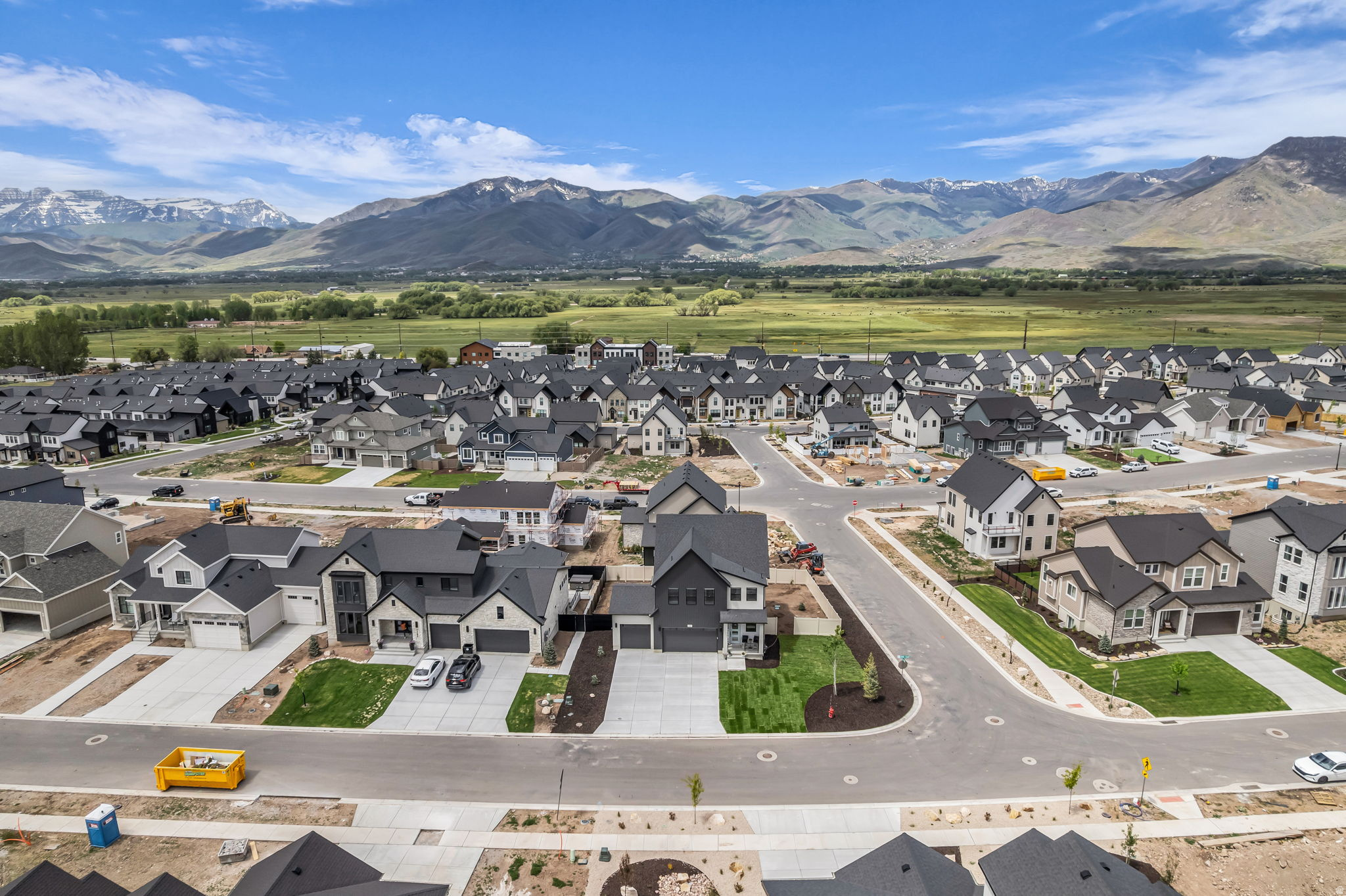 COYOTE RIDGE - Residential