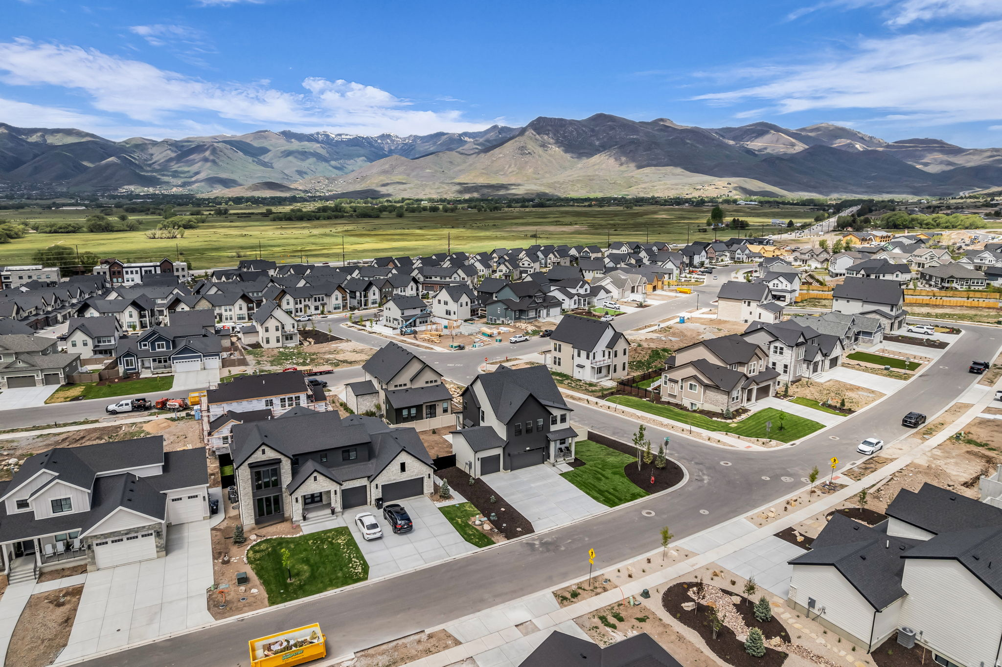 COYOTE RIDGE - Residential
