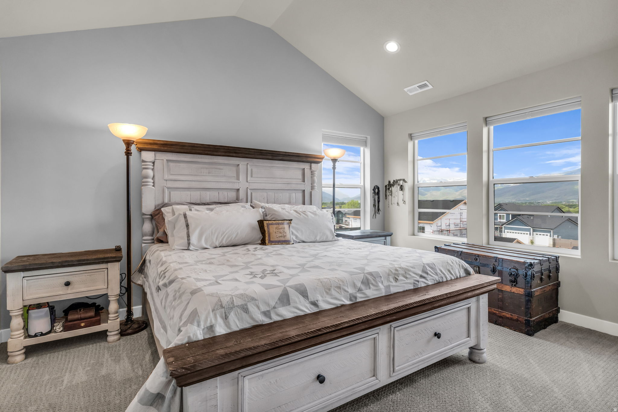 COYOTE RIDGE - Residential