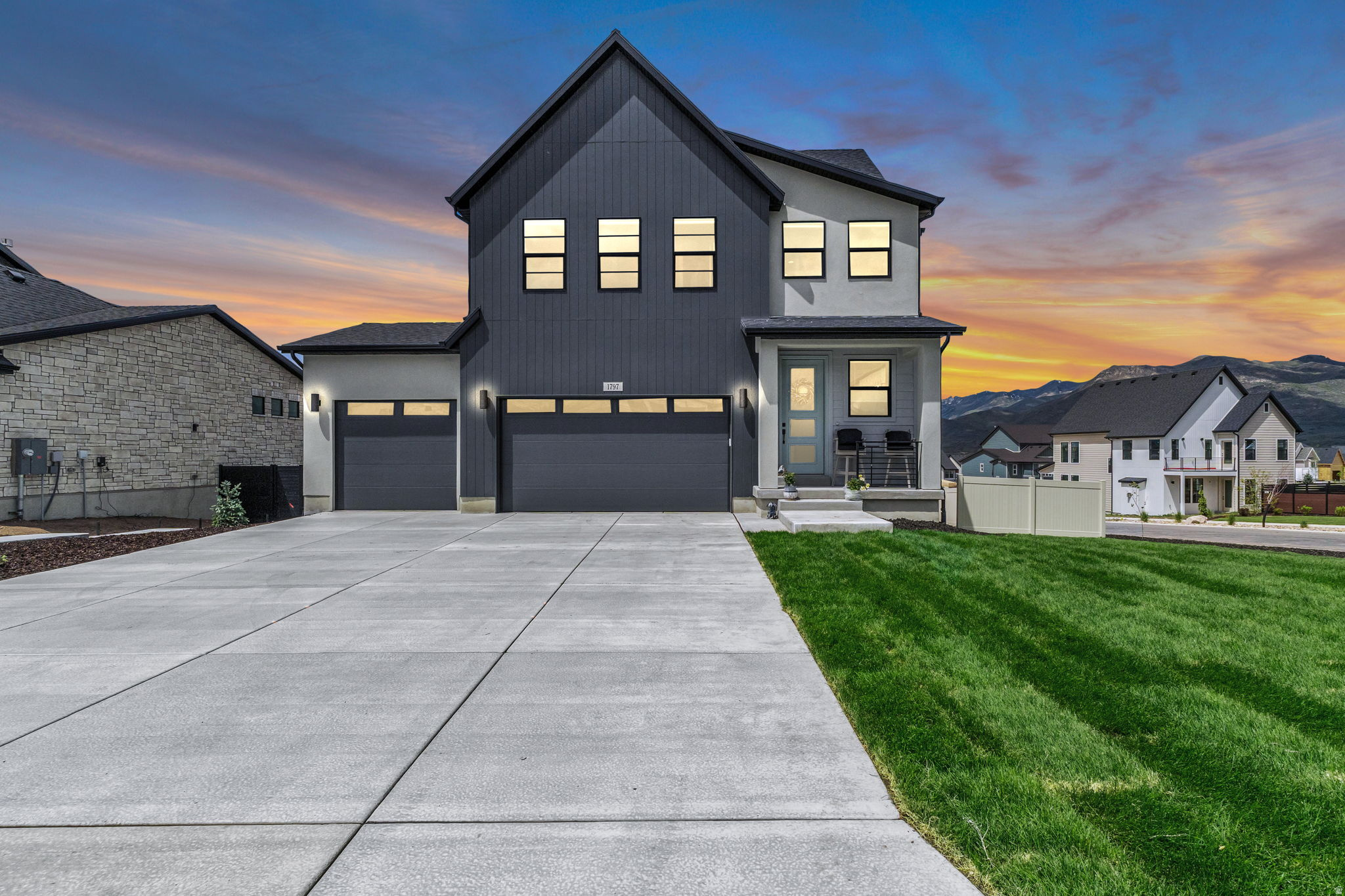 COYOTE RIDGE - Residential