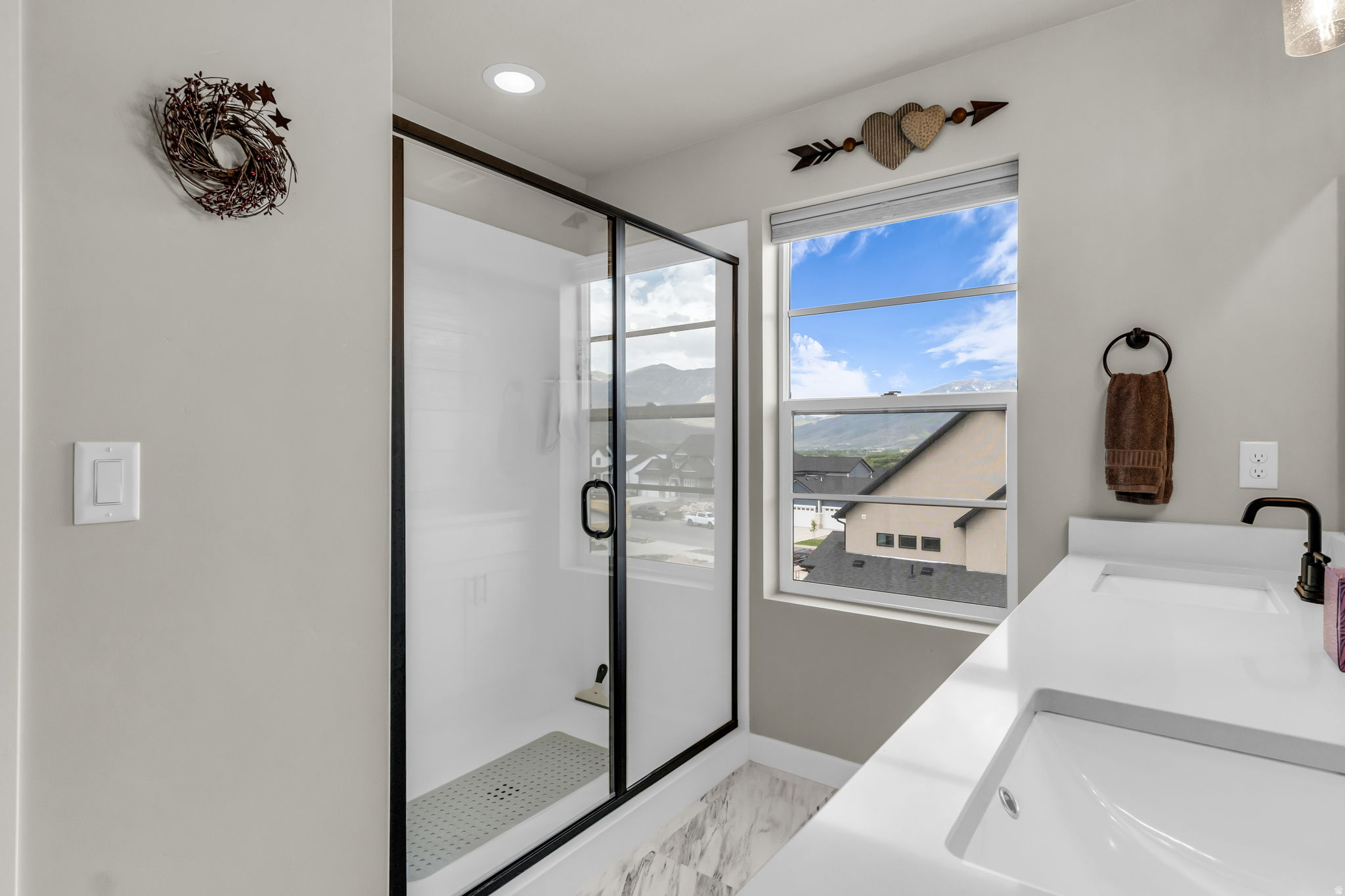 COYOTE RIDGE - Residential