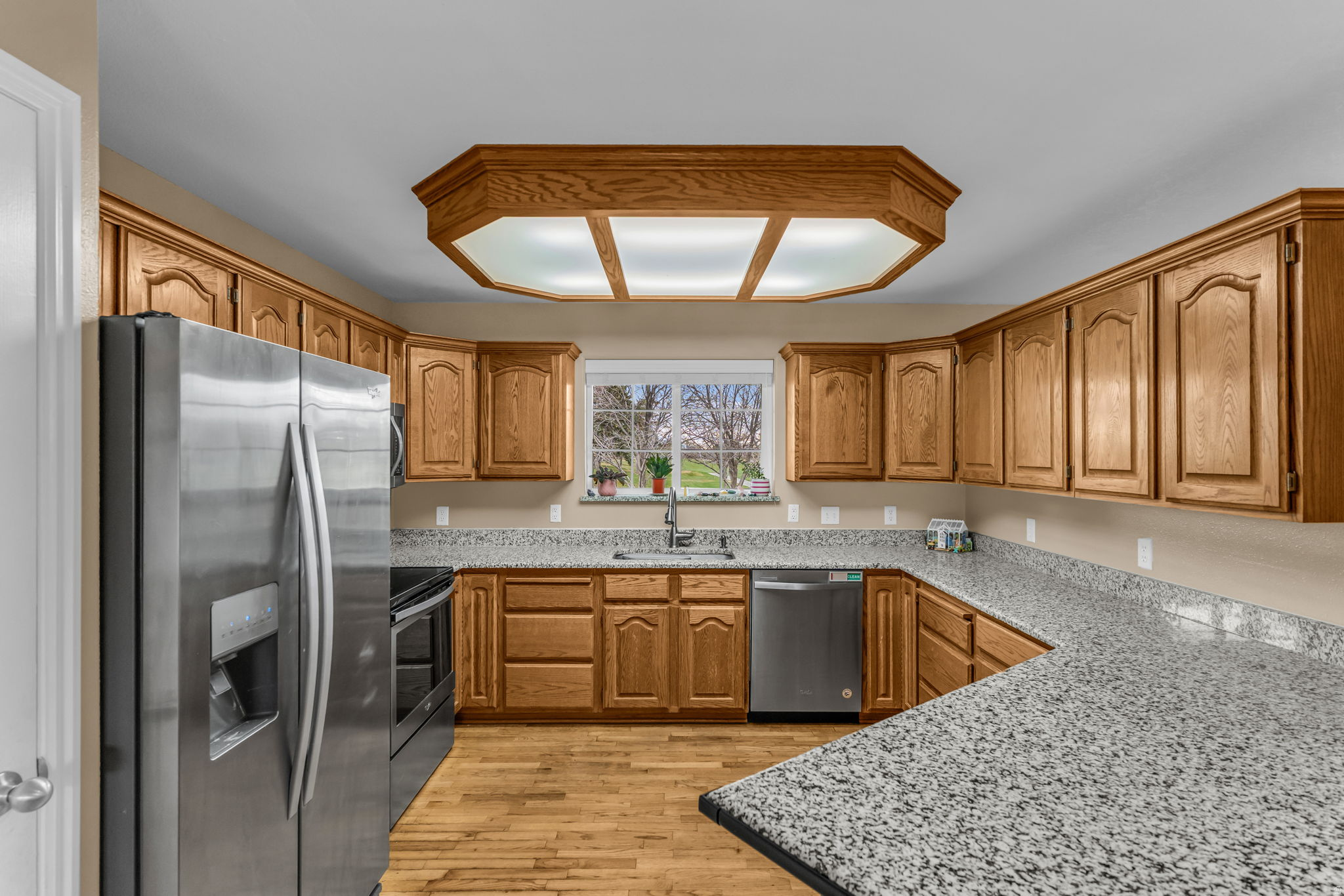 ALPINE COUNTRY CLUB - Residential