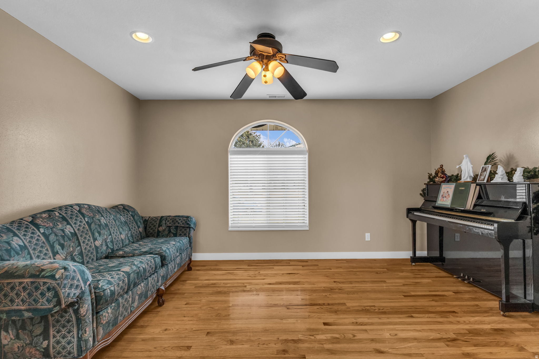 ALPINE COUNTRY CLUB - Residential