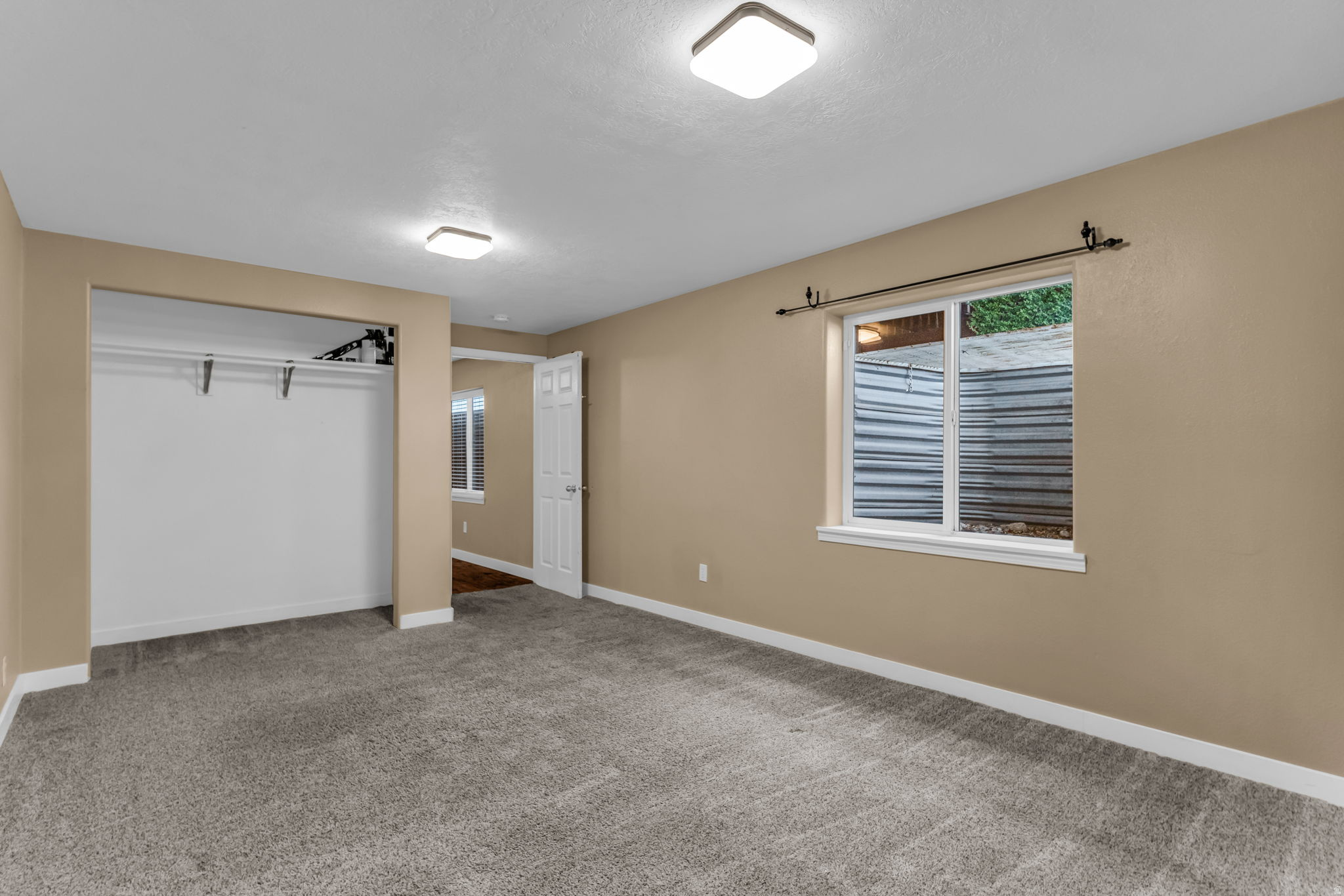 ALPINE COUNTRY CLUB - Residential