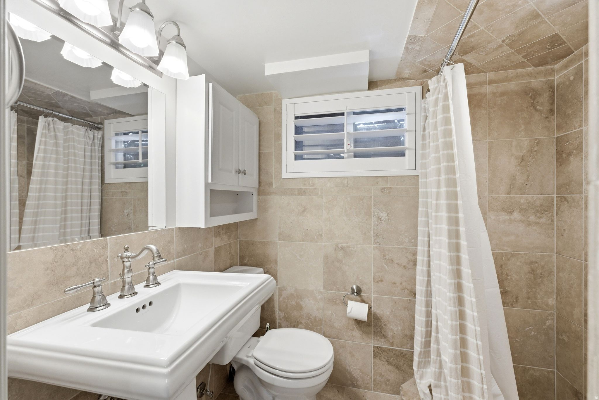 COUNTRY CLUB HEIGHTS - Residential