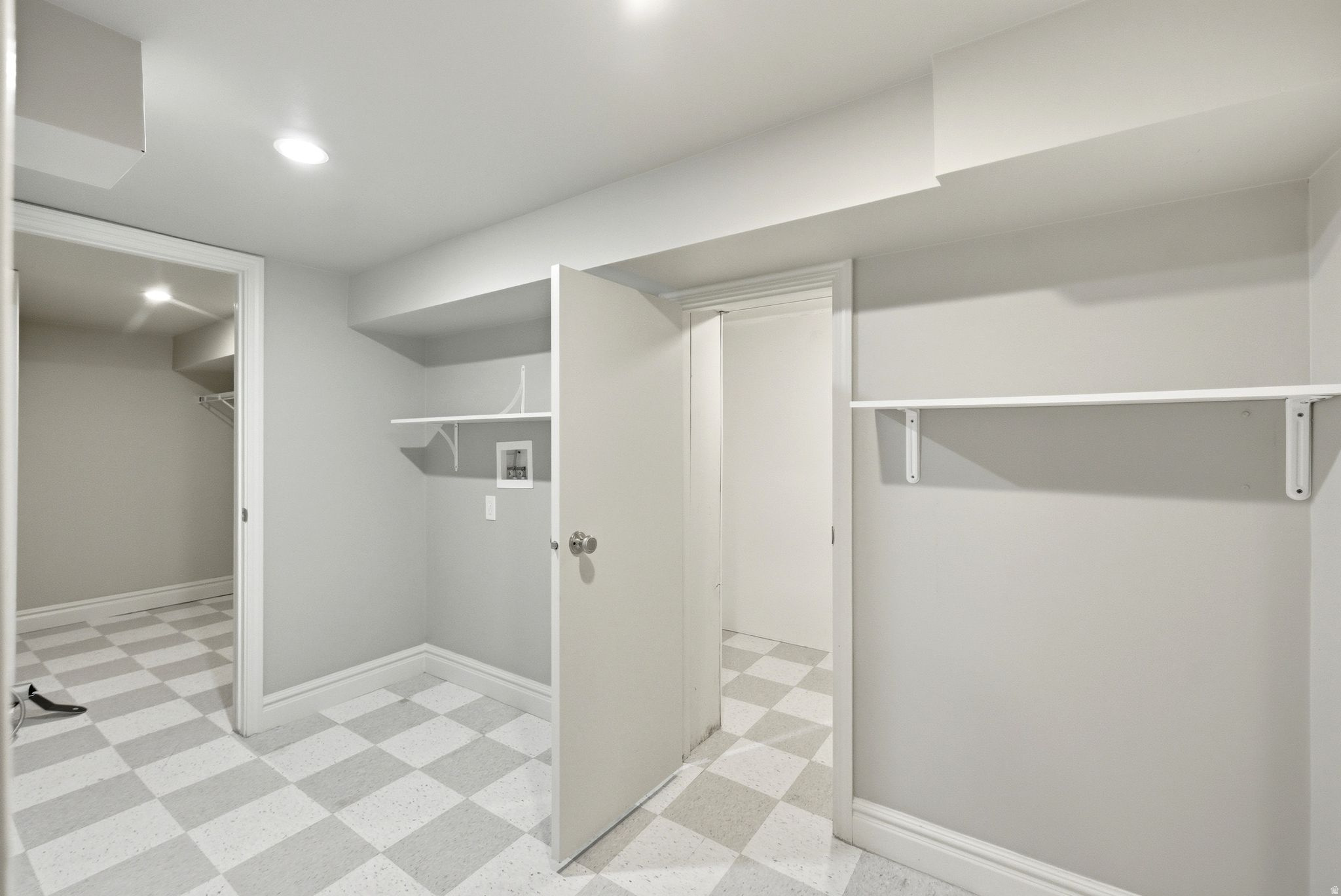 COUNTRY CLUB HEIGHTS - Residential