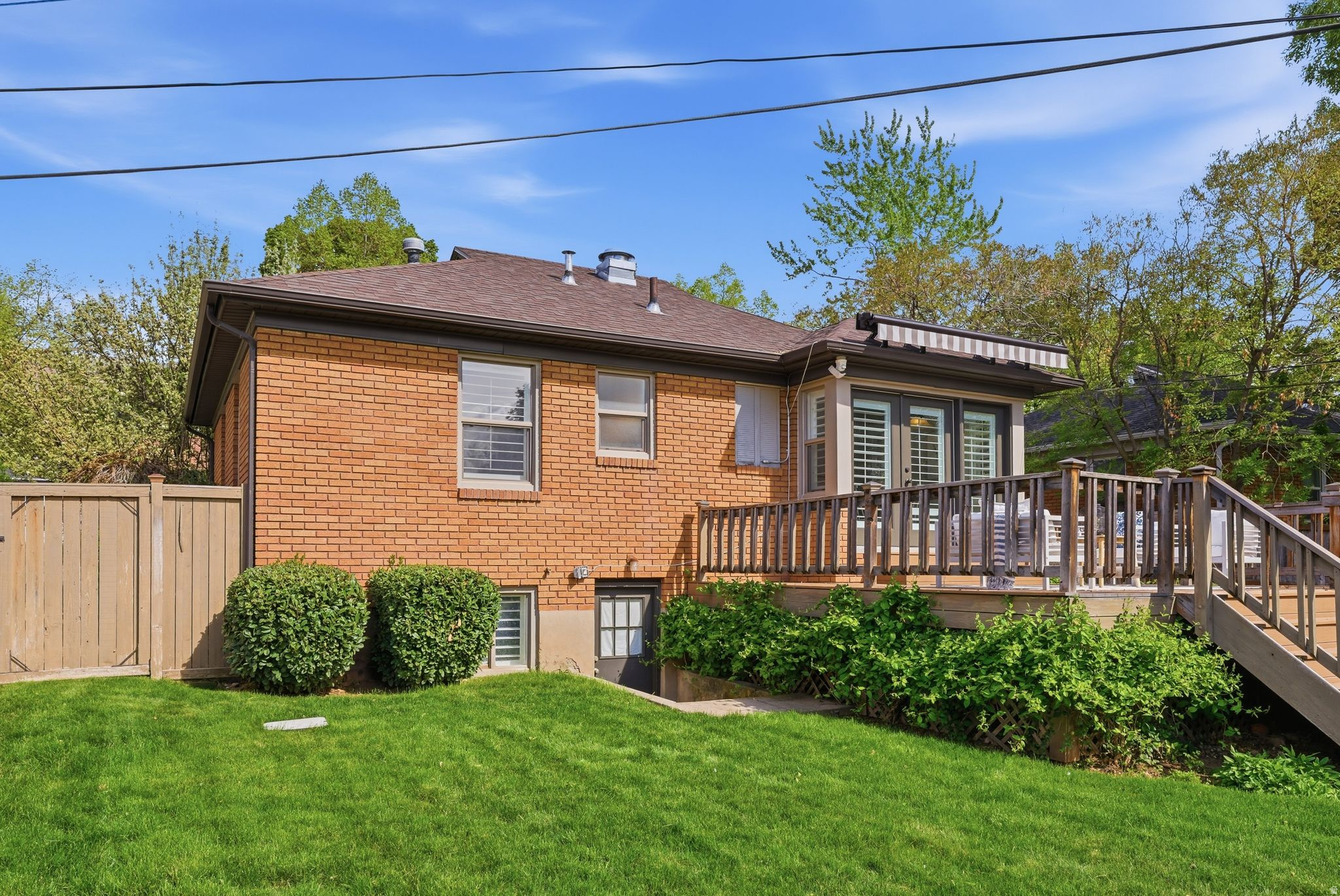 COUNTRY CLUB HEIGHTS - Residential