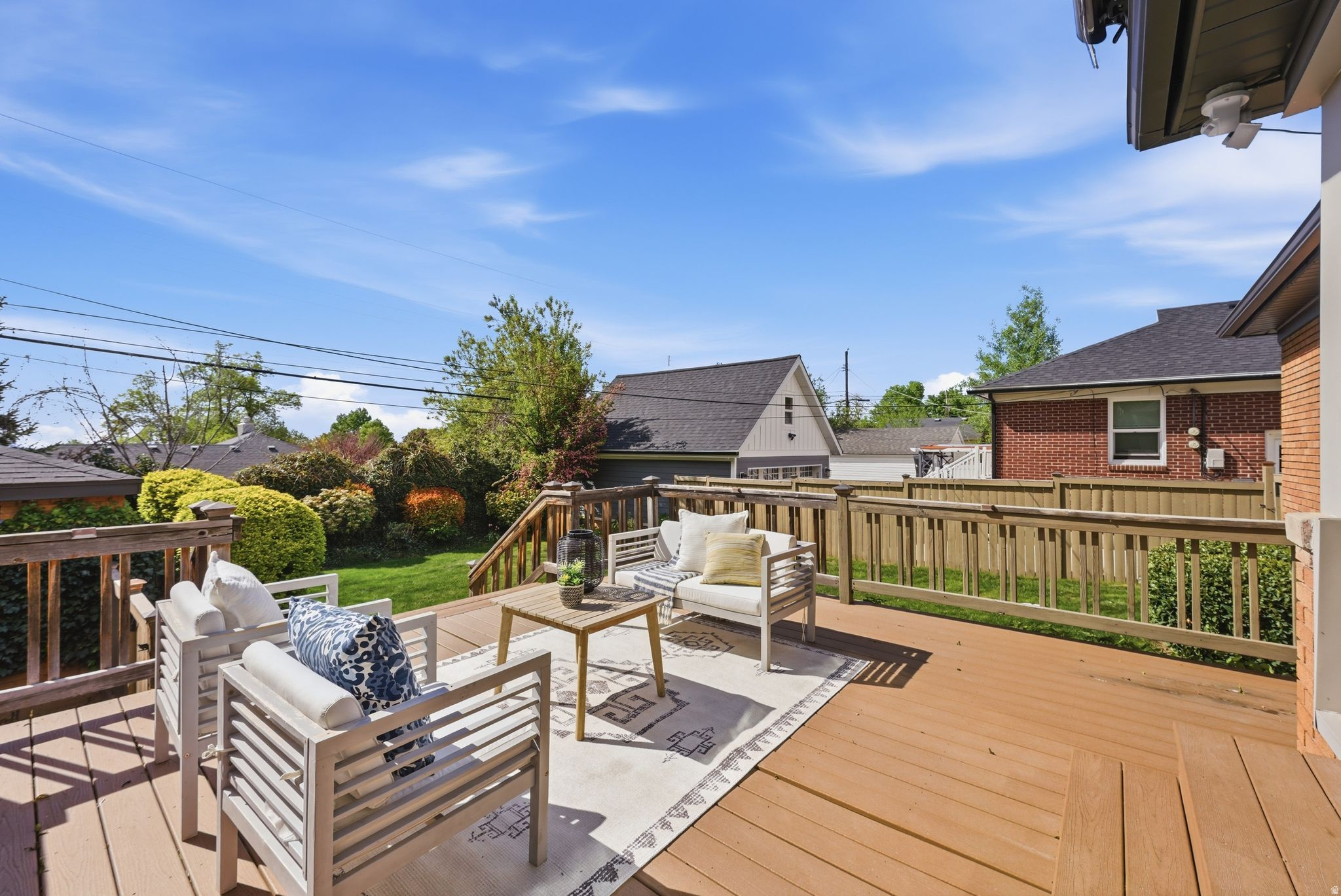 COUNTRY CLUB HEIGHTS - Residential