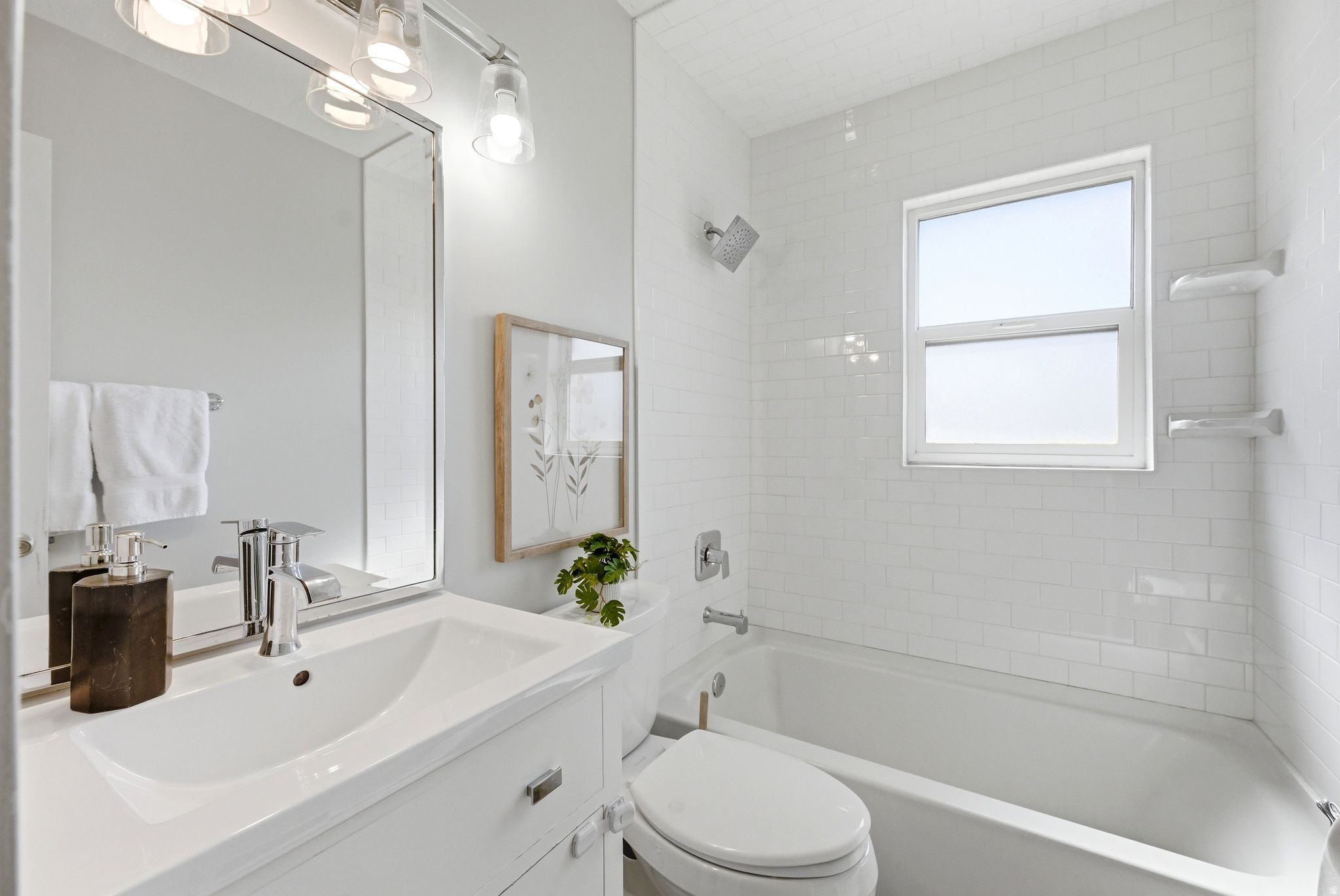 COUNTRY CLUB HEIGHTS - Residential