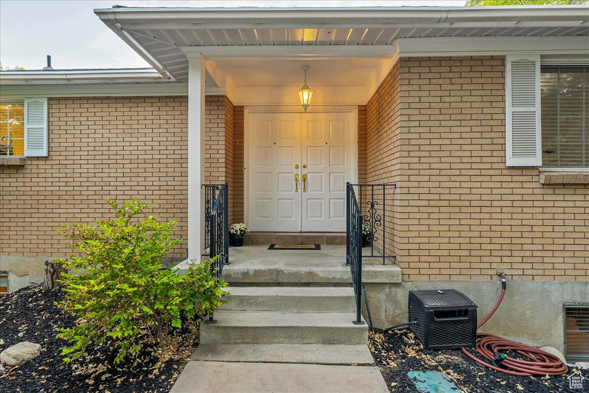HIDDEN OAK E - Residential