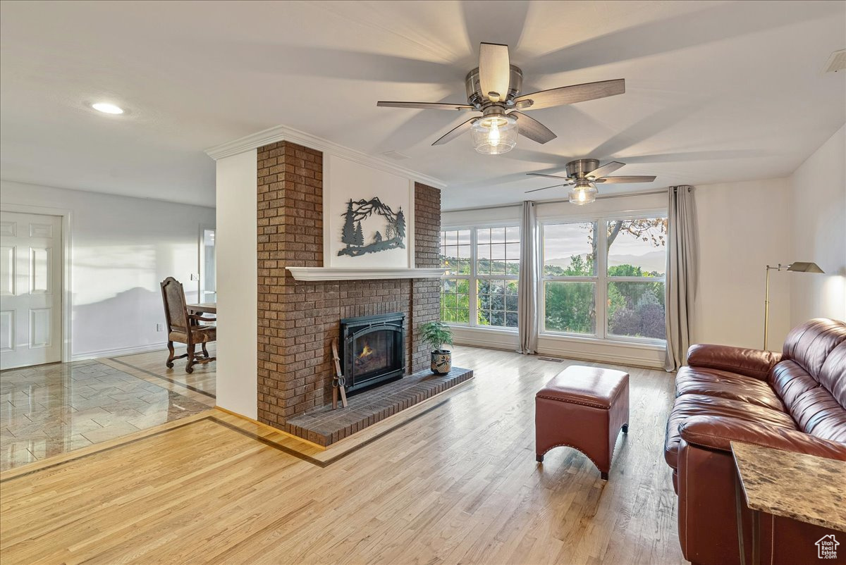 HIDDEN OAK E - Residential