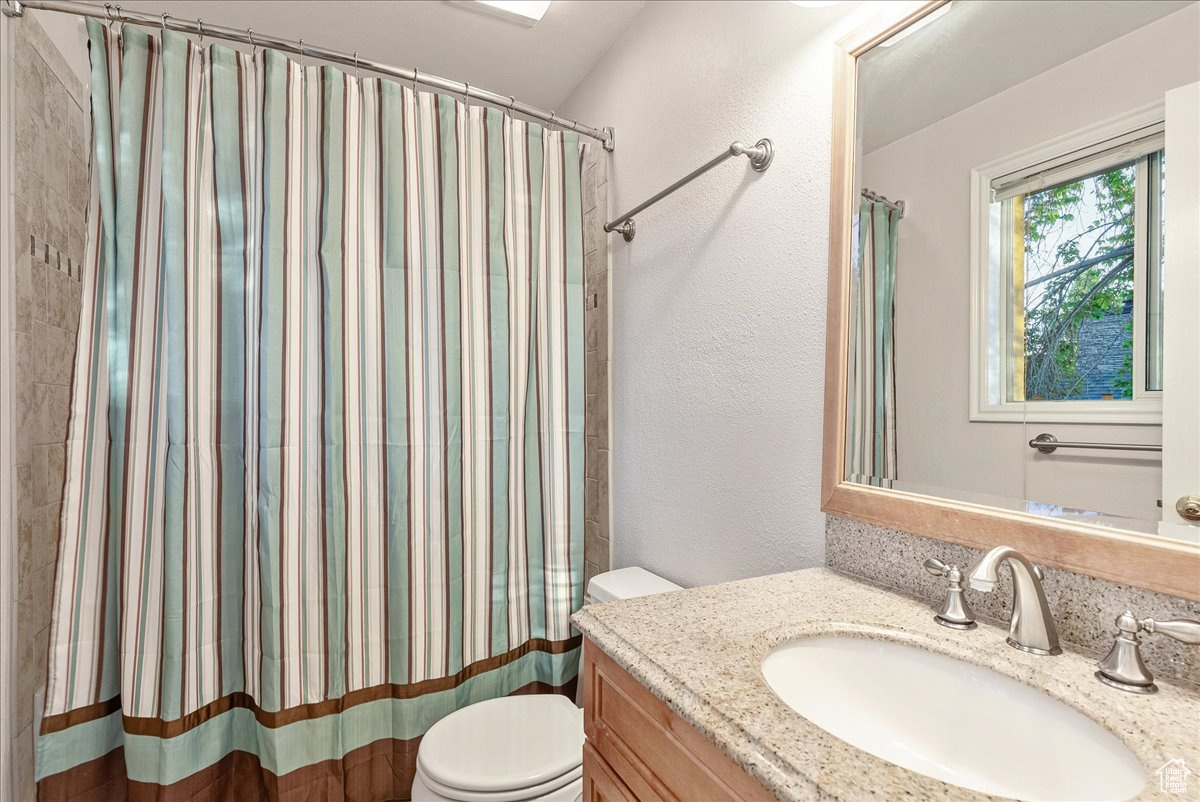 HIDDEN OAK E - Residential