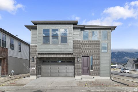 Photo of 556 N CORNSTALK LN, Lindon, UT 84042 (MLS # 2106925)