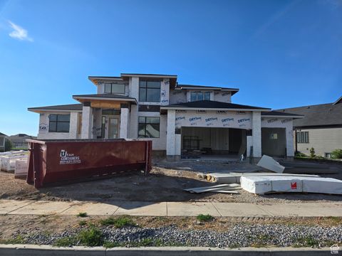 Photo of 1566 W PHEASANT MEADOW DR, Kaysville, UT 84037 (MLS # 2114357)