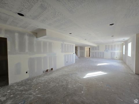 Tiny photo for 1566 W PHEASANT MEADOW DR, Kaysville, UT 84037 (MLS # 2114357)
