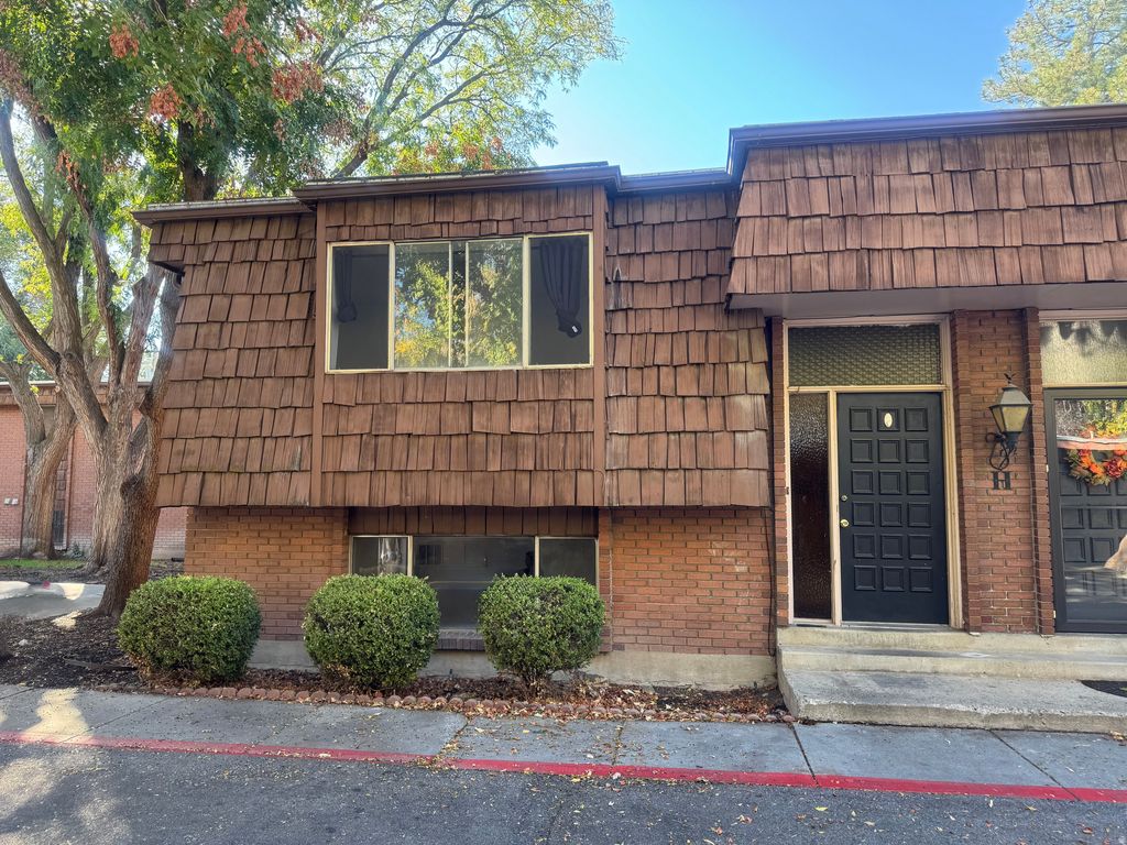 Photo of 734 E 3690 S #31, Millcreek, UT 84106 (MLS # 2122548)