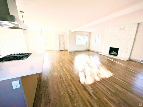 Tiny photo for 3176 S 2900 E, Salt Lake City, UT 84109 (MLS # 2119251)