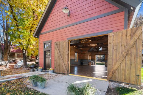 Tiny photo for 237 S 7400 E, Huntsville, UT 84317 (MLS # 2134566)